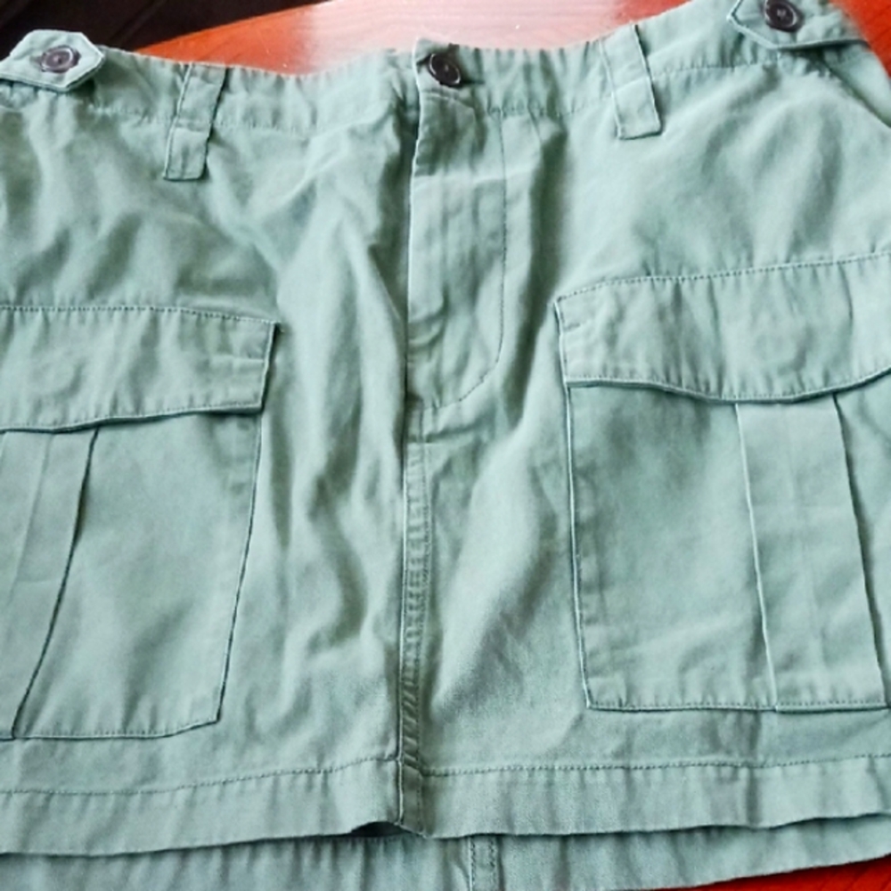 Universal Thread A-Line Skirt in Green